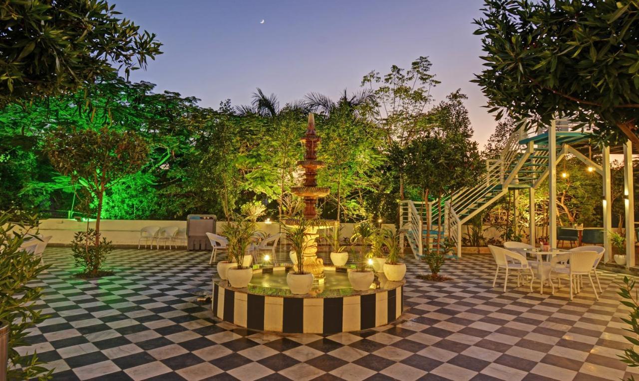 Отель Treebo Khakhri Haveli Удайпур Экстерьер фото